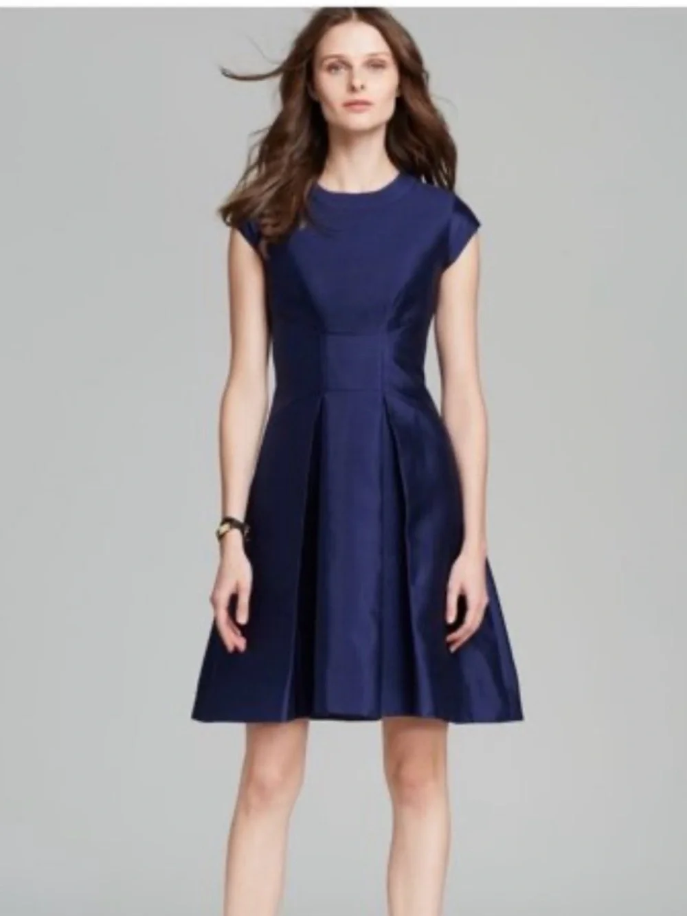kate spade Silk ‘Vail’ Dress w/ Pleats and Cap Sleeve in Navy Size 6